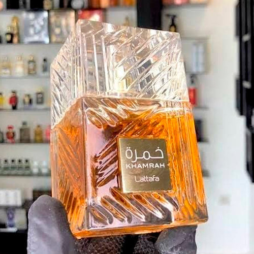 11 -  4 PERFUMES + REGALO (Asad, Khamrah, Tonka, Scandal + perfumero)