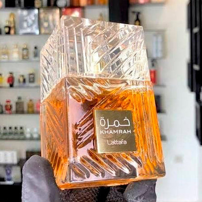 11 -  4 PERFUMES + REGALO (Asad, Khamrah, Tonka, Scandal + perfumero)