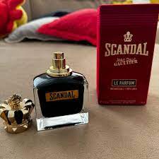 11 -  4 PERFUMES + REGALO (Asad, Khamrah, Tonka, Scandal + perfumero)